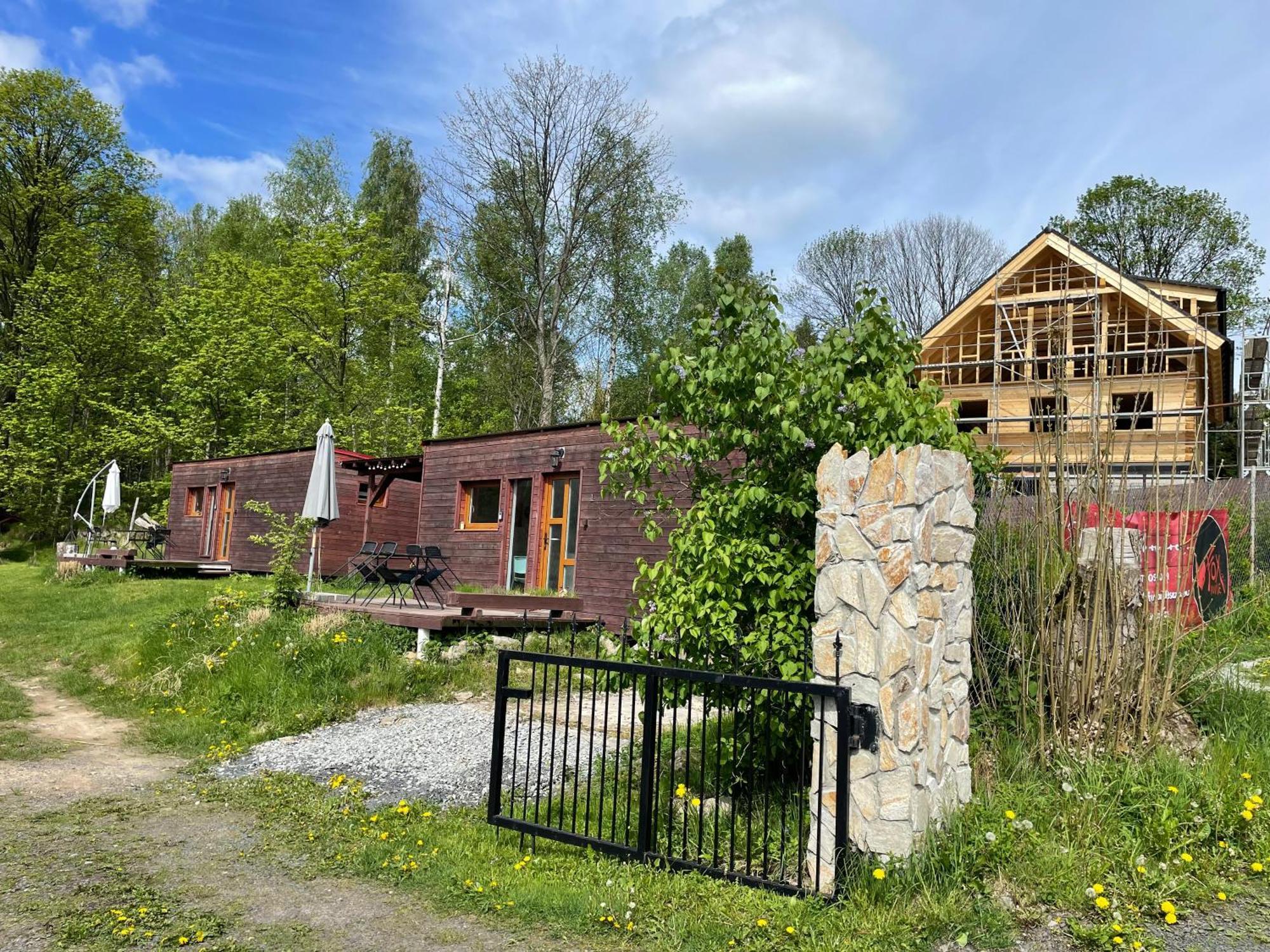 Hotel Fox House Tisá / Rájec Esterno foto